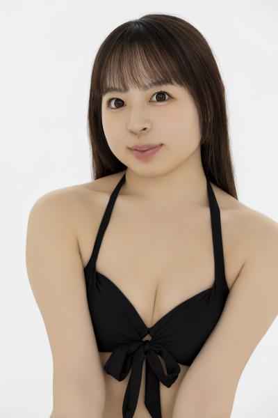 真仲玲衣