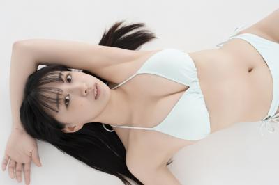 八束くるみ