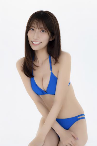 板野優花
